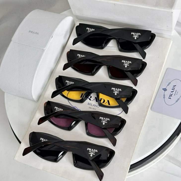 Picture of Prada Sunglasses _SKUfw77644315fw